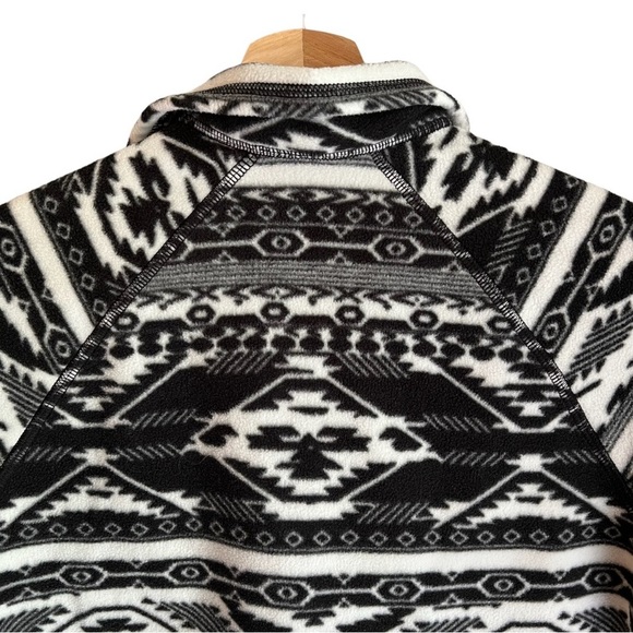 EDDIE BAUER | Lightweight Aztec Print Fleece Half Zip Sz XS - Picture 5 of 8